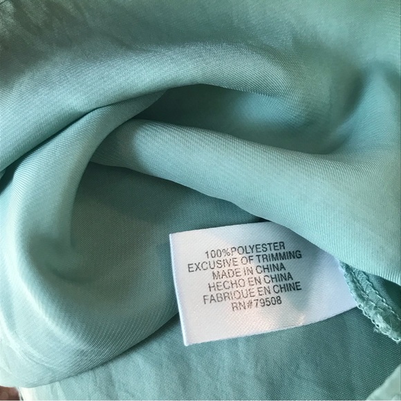 Violet & Claire jewel neck tank style blouse Mint green size 1X - Picture 3 of 12